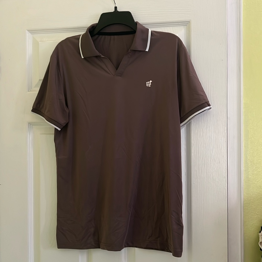 MEN’s JEDNORTH silky polo shirt in size SMALL
